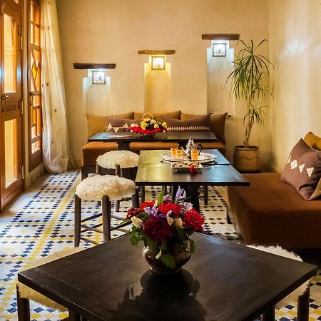 Riad Tigmi Kenza Тизнит Екстериор снимка